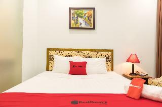 Hotel Reddoorz Plus @ My Dinh Song Da