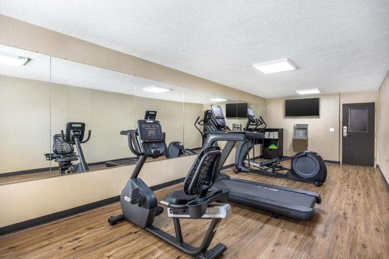 Hotel Americinn By Wyndham Salina