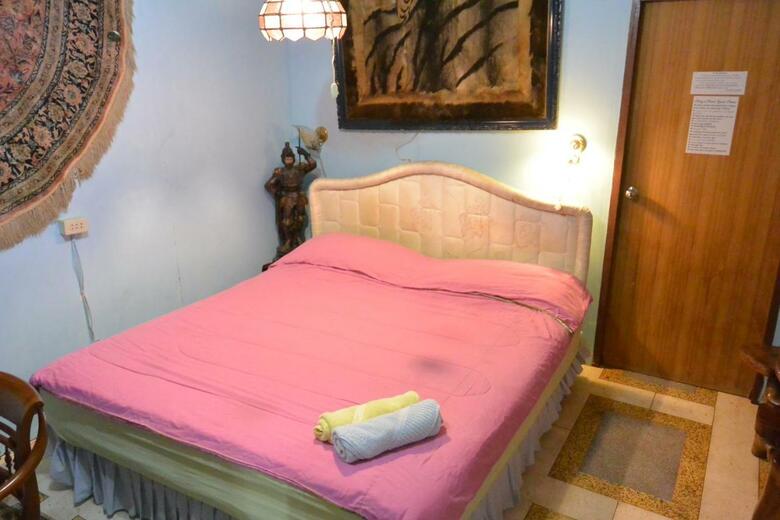 Hostal King's Home Hua Hin Homestay