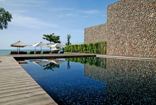 Hotel X2 Kui Buri