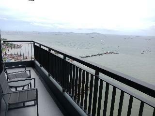 Oakwood Hotel And Residence Sri Racha