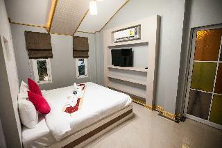 Hotel The Train Resort And Spa