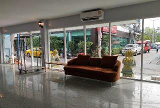 Bird Room Hotel