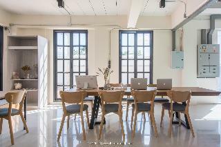 Albergue Arch39 Minimal Art & Craft Hotel