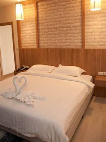 Golden City Rayong Hotel
