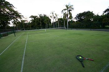 Hotel Mae Jo Golf Resort & Spa