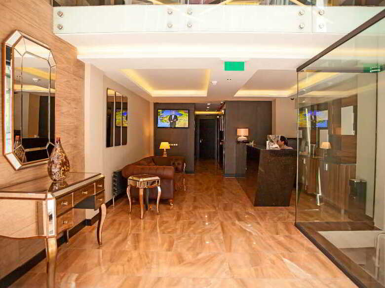 The22 Hotel
