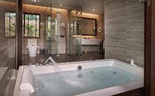 Hotel Khanom Beach Resort And Spa
