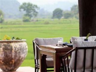 Hotel Manee Dheva Resort & Spa