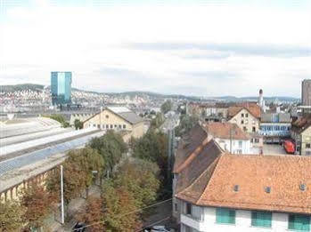 Hitrental Letzigrund - Apartment