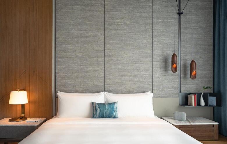 Kimpton Maa-lai Hotel Bangkok
