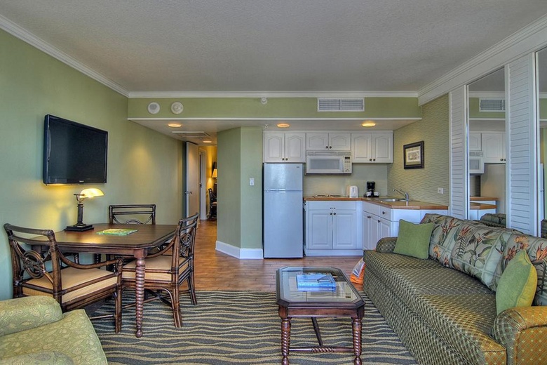 Hotel Tradewinds Island Grand Resort
