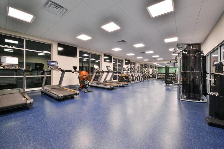 Hotel Holiday Inn Express And Suites Madison