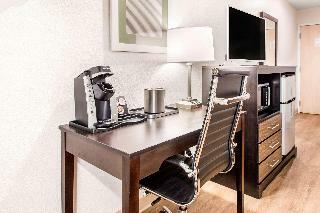 Hotel Quality Inn & Suites