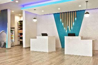 La Quinta Inn Suites By Wyndham Richmond