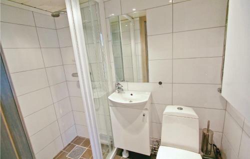 Holiday Home Solhyllan, St�ten S�len