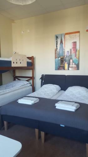 Hostel Above