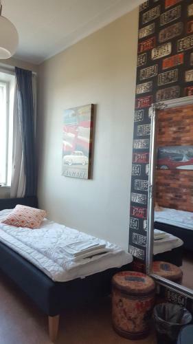 Hostel Above