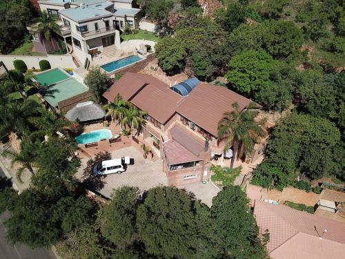 Hostal Edelweiss Corporate Guest House