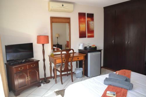 Hostal Edelweiss Corporate Guest House