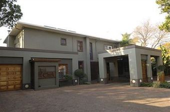 Hostal 314 On Clark Guest House