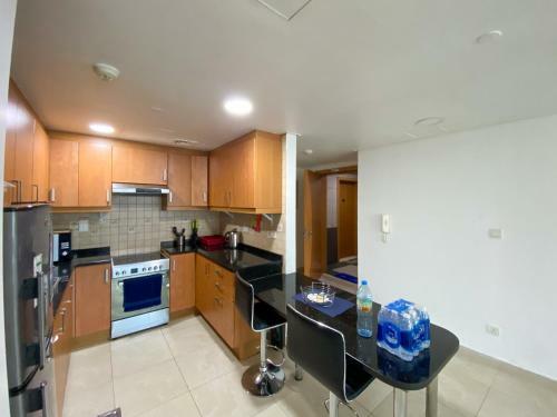 Apartamento Modern Suite In A Vibrant Area With Skyline Views