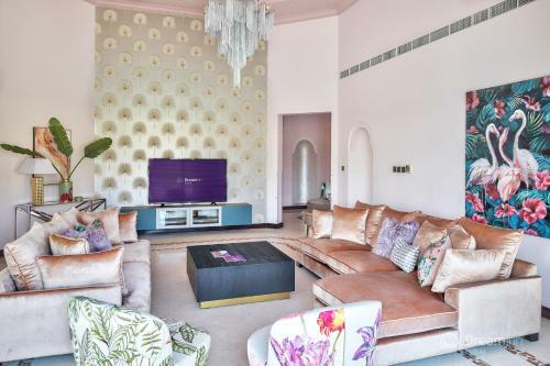 Dream Inn - Los Palma's Beachfront Villa