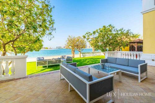 Villa Lux - The Dubai Paradise Palace