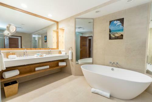Hotel Cuisinart Golf Resort & Spa