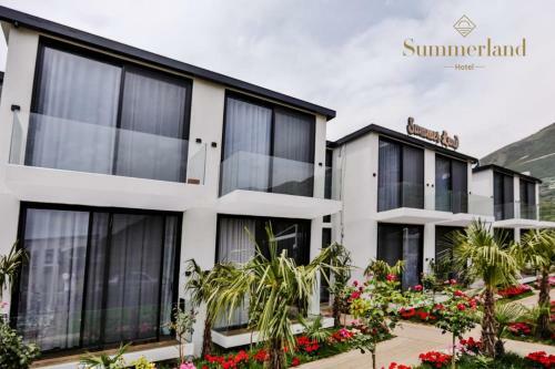 Hotel Summer Land