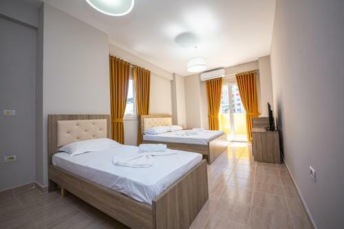 Ponari S Hotel