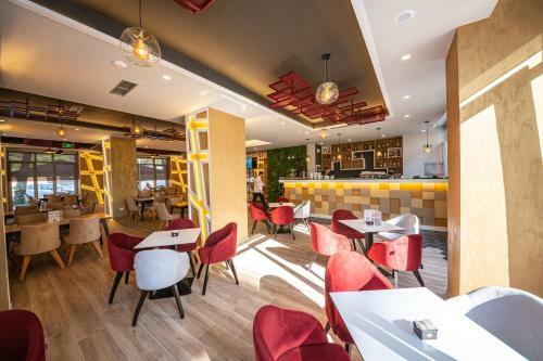 Ponari S Hotel