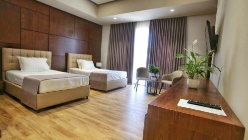 Portik Hotel