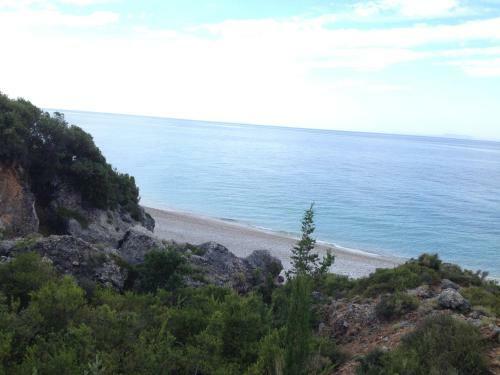 White Rocks - Spacious And Cute Apartment By The Sea