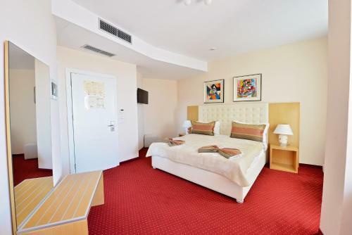 Jolly Hotel