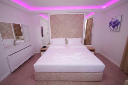 Eljos Hotel