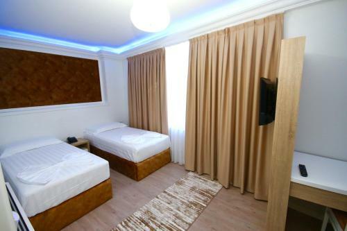 Eljos Hotel