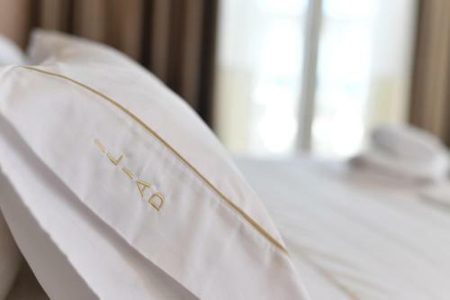 Iliad Hotel