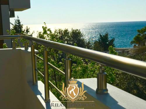 Aparthotel Durmishi Rooms & Apartments & Beach