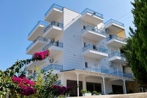 2-bedroom Apartment In Saranda