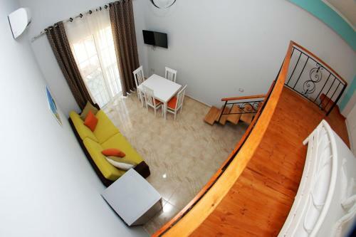 Crown Deluxe Apartments