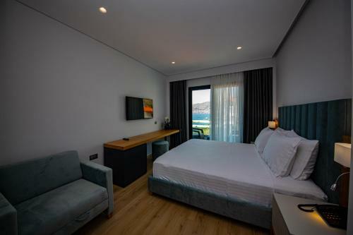 El Primero Hotel