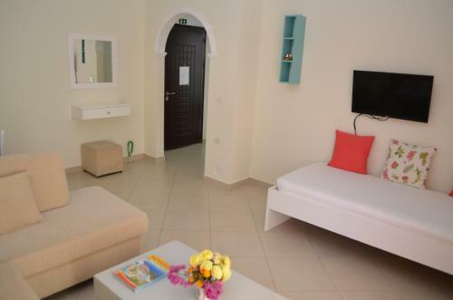 Sejdi Apartments
