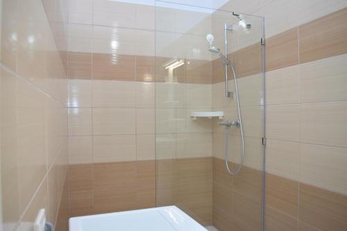 Sea View Apartment - 007