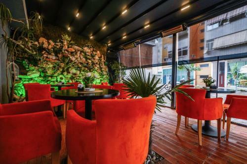 Rama's Hotel