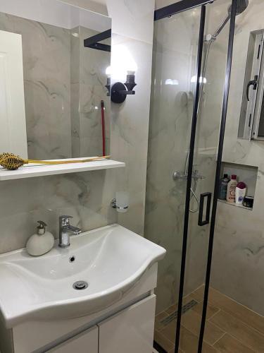Ultra Apartments 'new Baazar' (Partizani)