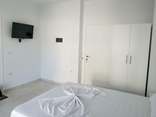 Hostal Villa Leni Oruci