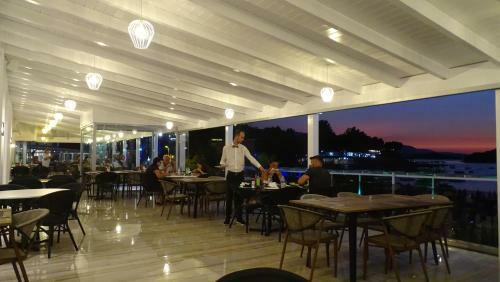 King Hotel Ksamil