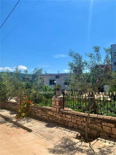 Hostal Villa Ahmeti