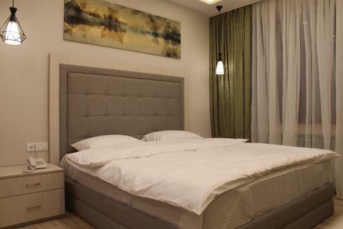 4room Hotel